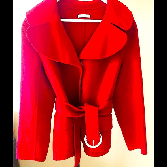🥰Tweeds the Original, 80%Wool Belted Red Jacket🥰 - Picture 3 of 12